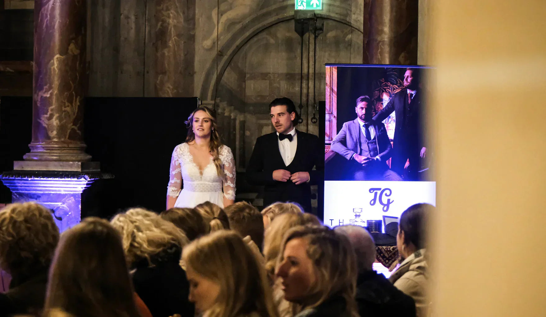 Hvad gør brudgommens forældre?