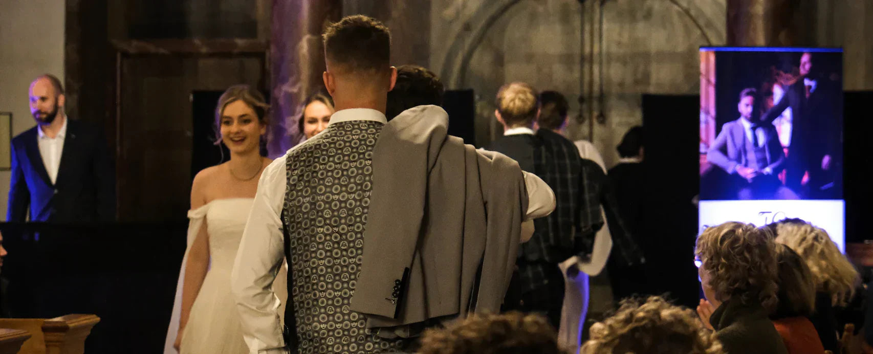 Hvor mange penge giver man til et bryllup som gæst?