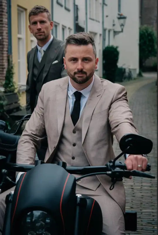 TAVERNY Major - Jakkesæt Med Vest Beige